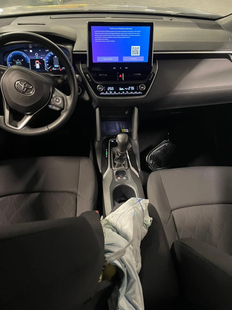 Toyota Corolla Cross 2.0HYBRID  20000KM, снимка 16 - Автомобили и джипове - 52878060
