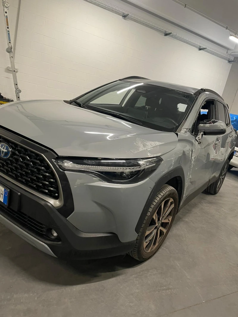 Toyota Corolla Cross 2.0HYBRID  20000KM