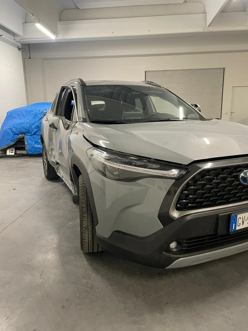 Toyota Corolla Cross 2.0HYBRID  20000KM, снимка 3 - Автомобили и джипове - 52878060