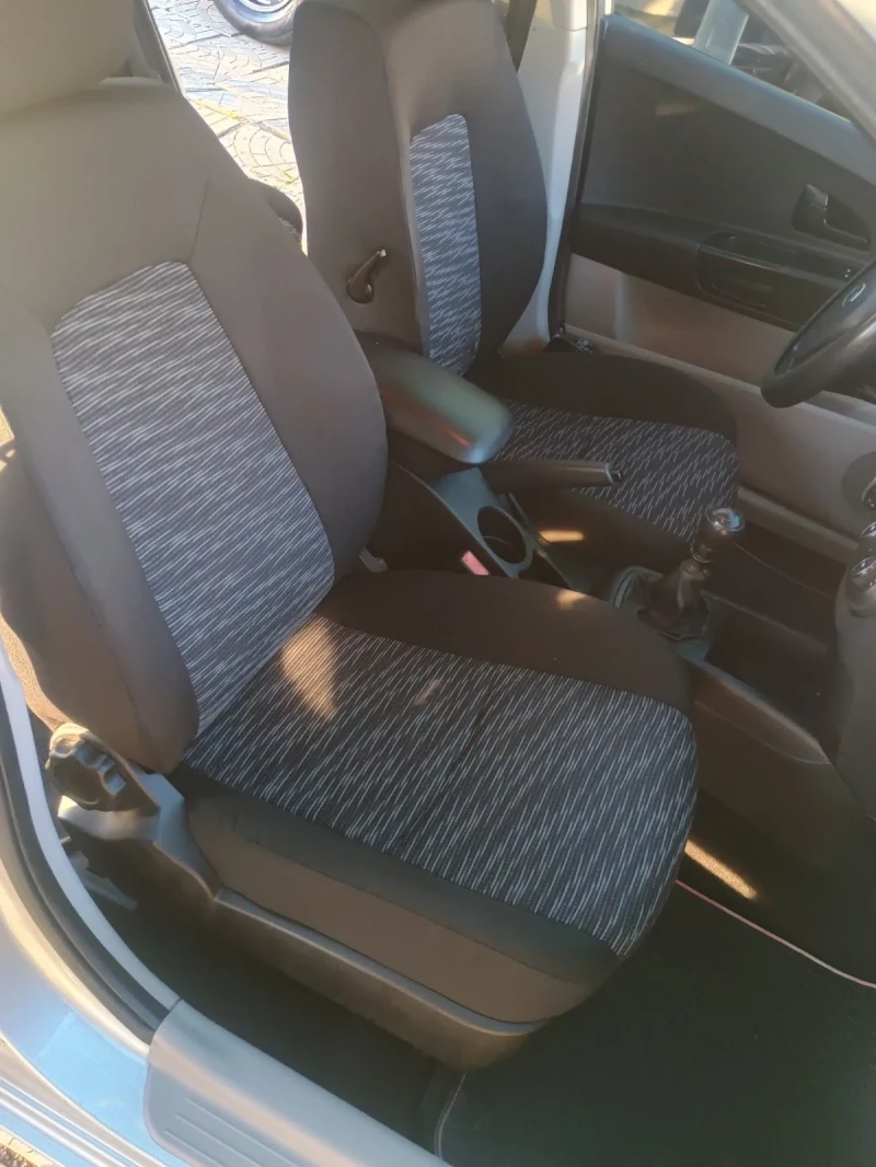 Kia Ceed, снимка 13 - Автомобили и джипове - 52880230