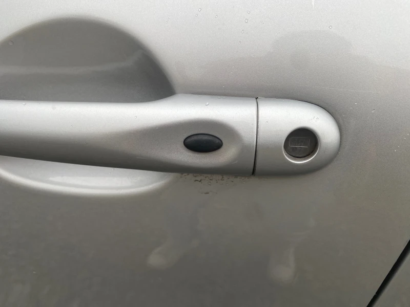 Renault Captur 1, 5  нави, снимка 8 - Автомобили и джипове - 52891707