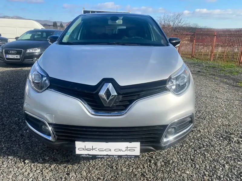 Renault Captur 1, 5  нави, снимка 2 - Автомобили и джипове - 52891707