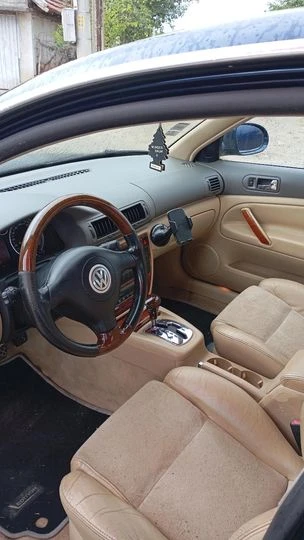 VW Passat 2.5TDI* EXCLUSIVE* , снимка 5 - Автомобили и джипове - 47261998