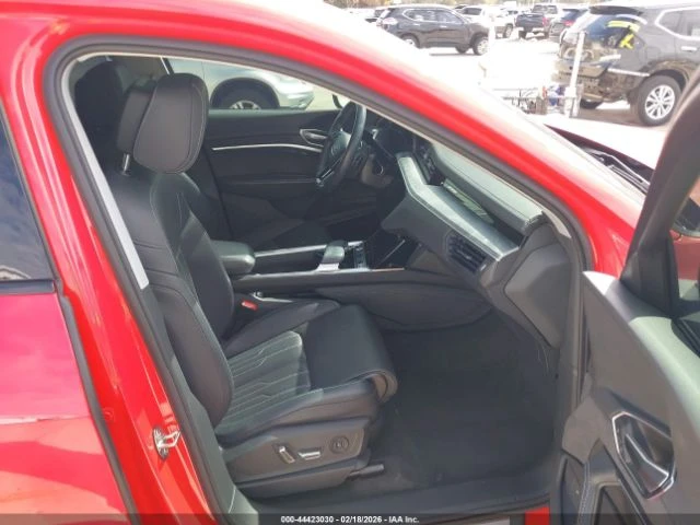 Audi E-Tron Sportback Prestige S line quattro - изображение 10