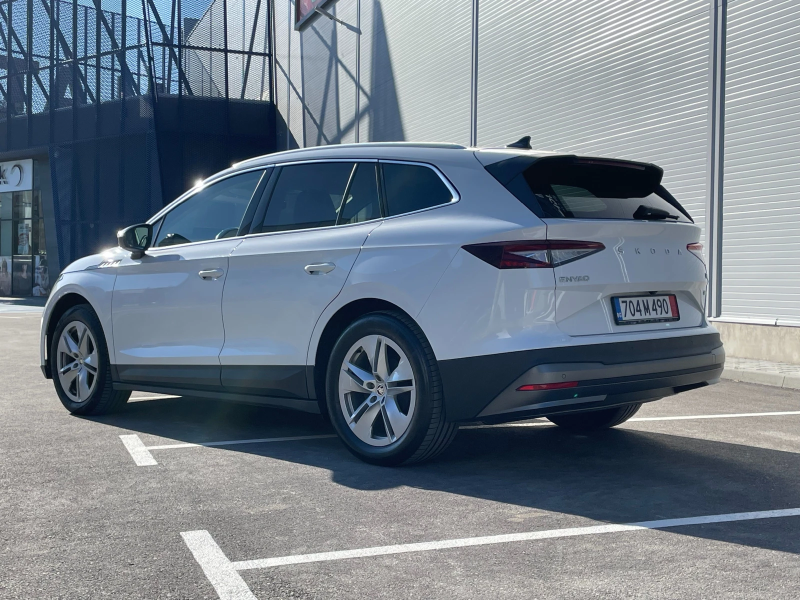 Skoda Enyaq iV 80 КАТО НОВА! - изображение 4