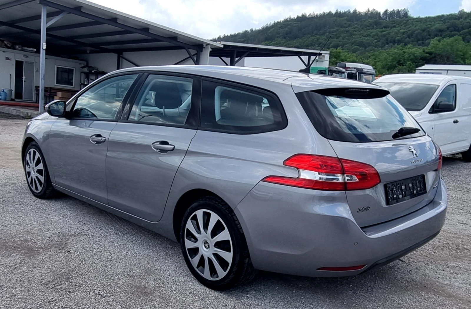 Peugeot 308 1.6 blueHDI - изображение 4