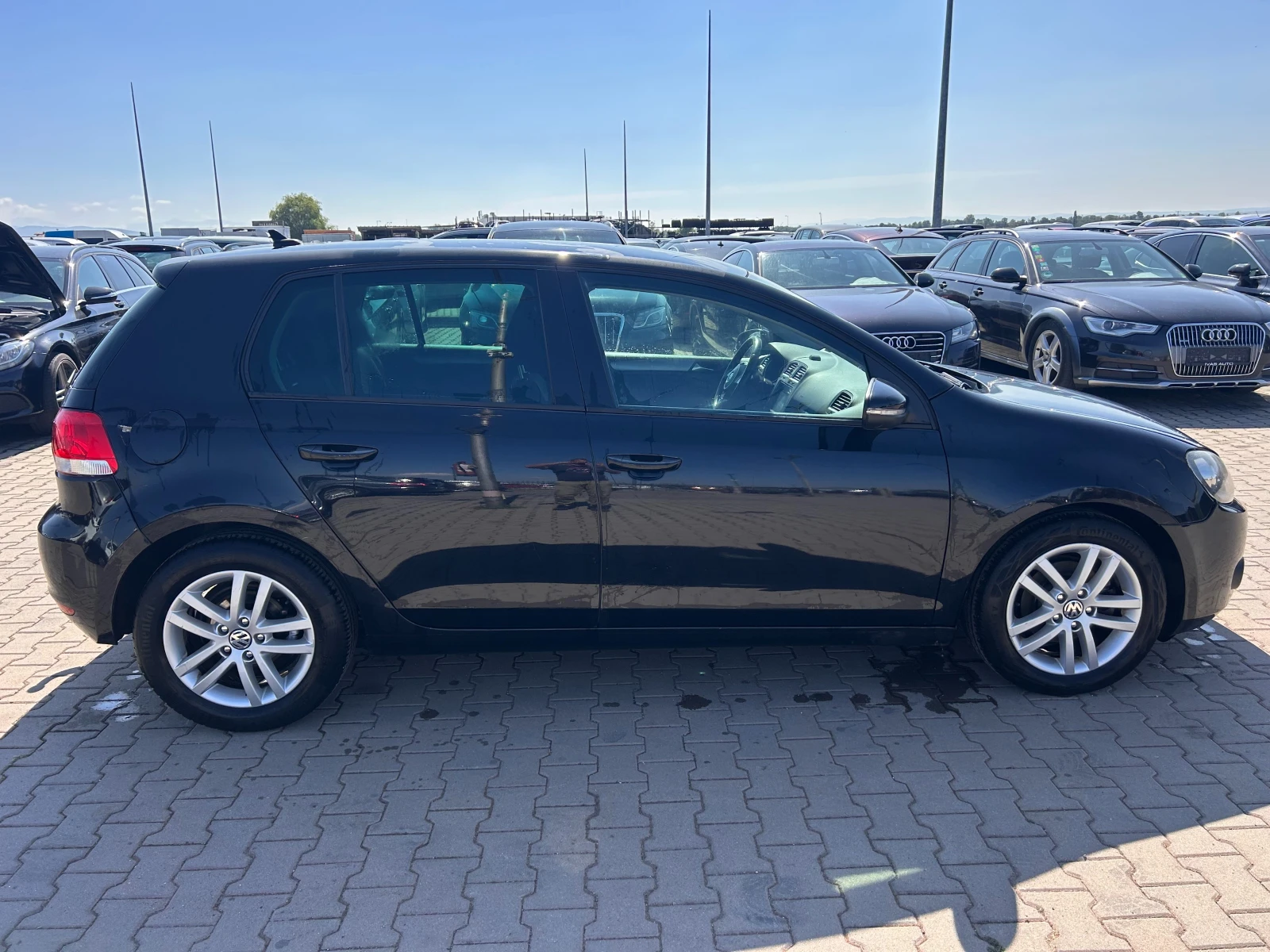 VW Golf 1.6TDI NAVI EURO 5 - изображение 5