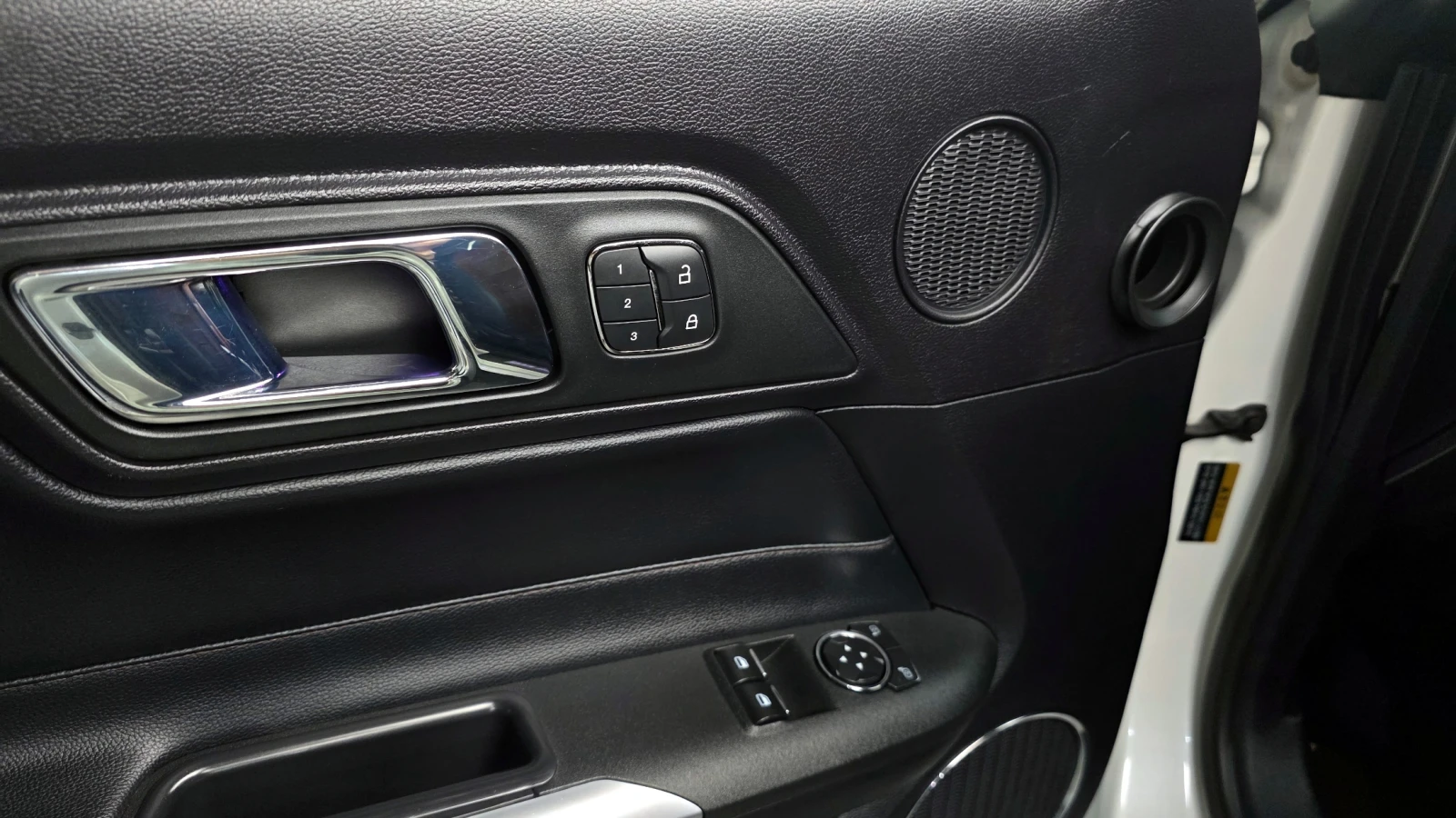 Ford Mustang 2.3L ECOBOOST  | Mobile.bg   16