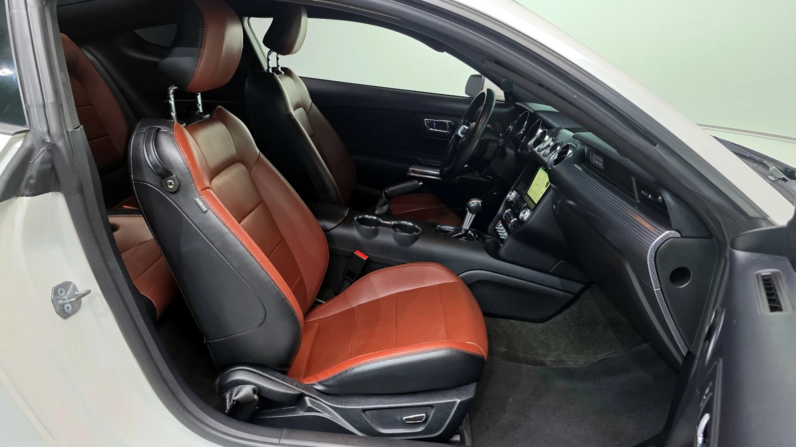 Ford Mustang 2.3L ECOBOOST  | Mobile.bg   9