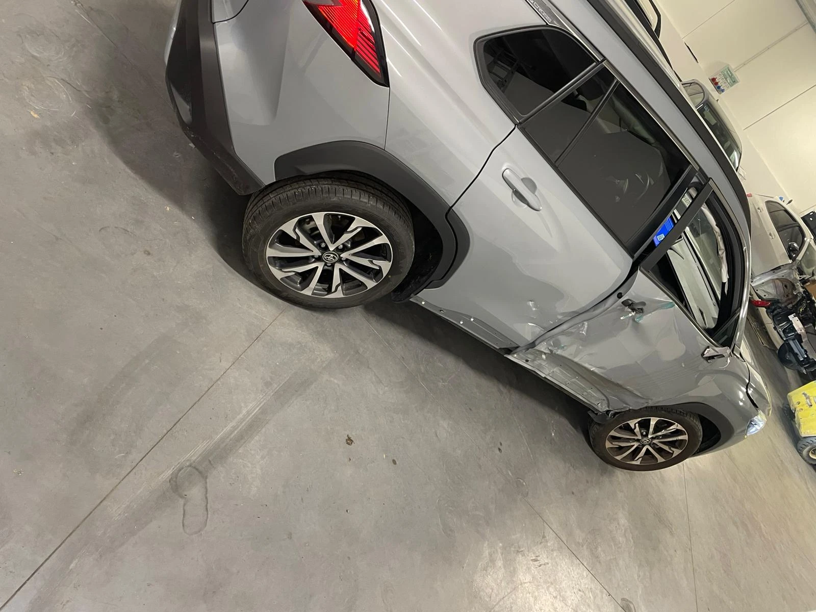 Toyota Corolla Cross 2.0HYBRID  20000KM | Mobile.bg � ����������� 9