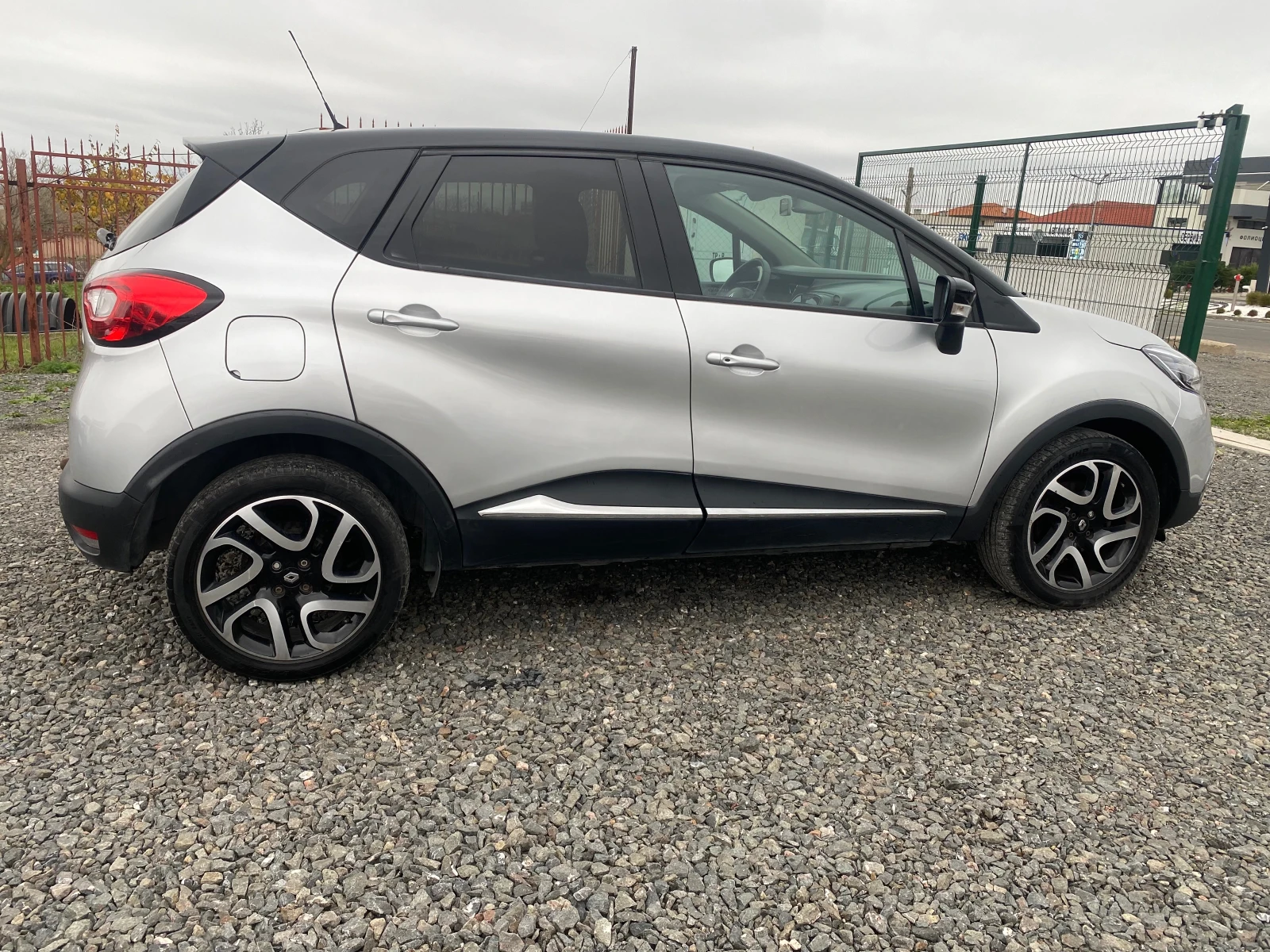 Renault Captur 1, 5  ���� | Mobile.bg � ����������� 3