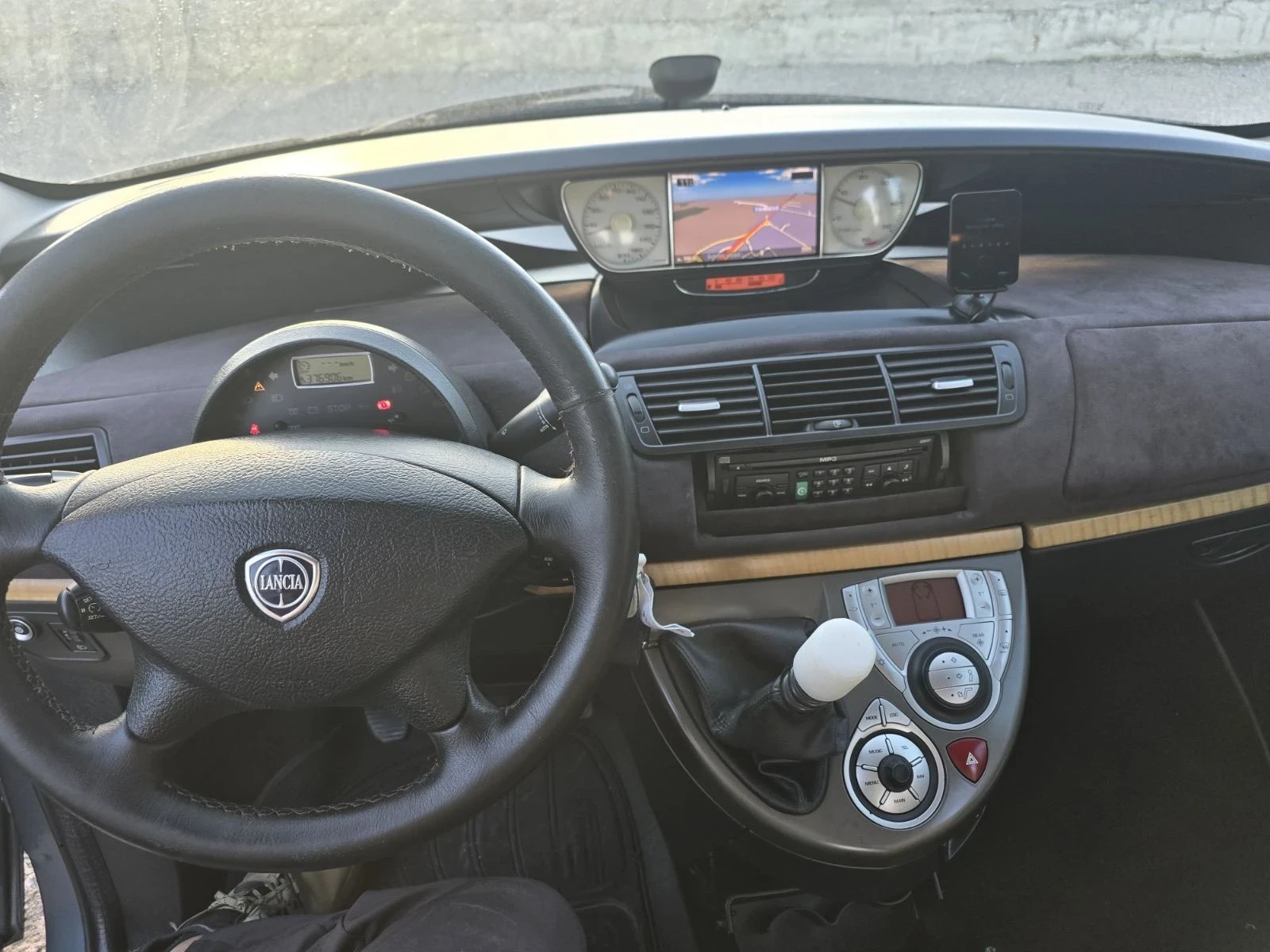 Lancia Phedra 2.2 JTD 170 �.�. / 7 ������ | Mobile.bg � ����������� 11