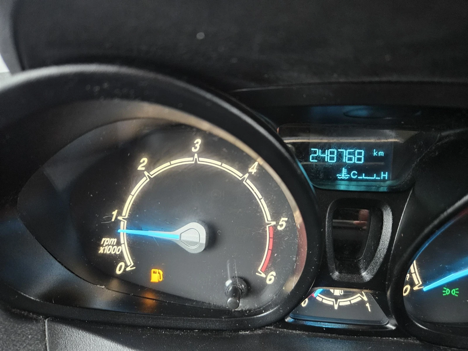 Ford Courier 1.5TDCI КЛИМА N1 - изображение 8