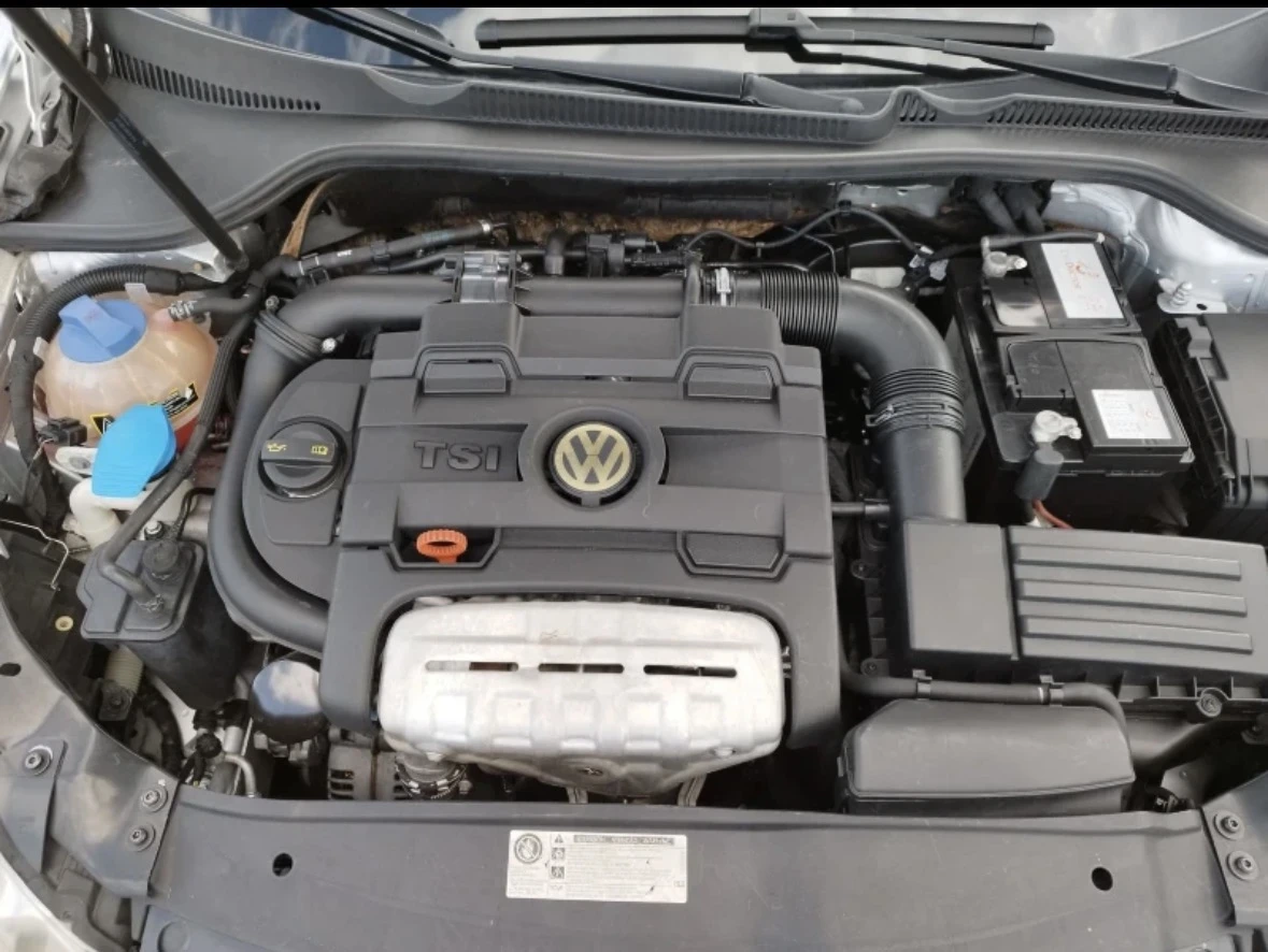 VW Golf, снимка 11 - Автомобили и джипове - 53715624