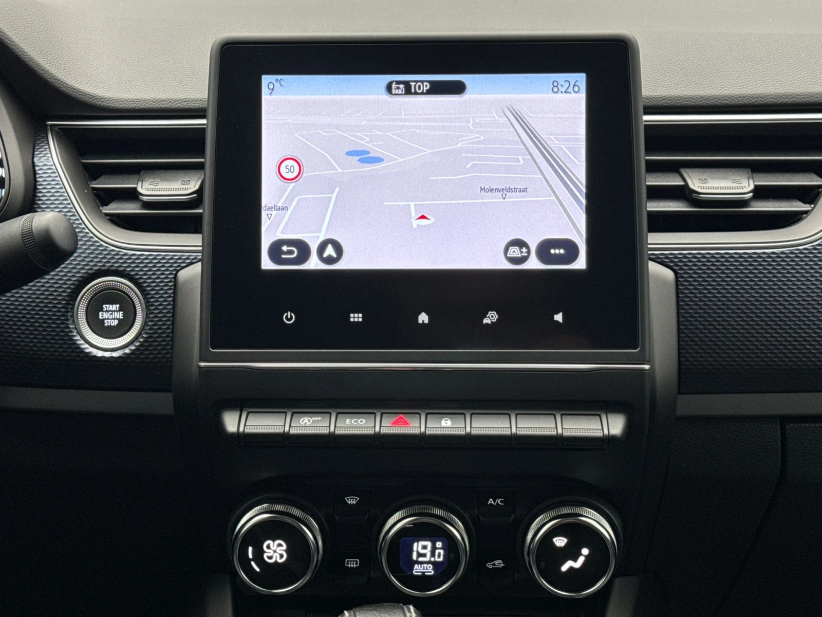 Renault Arkana  TCe 140 EDC/КАПАРИРАН, снимка 11 - Автомобили и джипове - 53801356