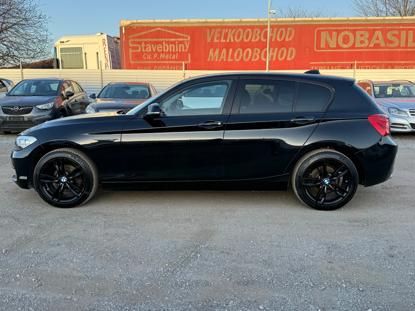 BMW 118 Face* led* Navi* B47* New, снимка 2 - Автомобили и джипове - 53865559