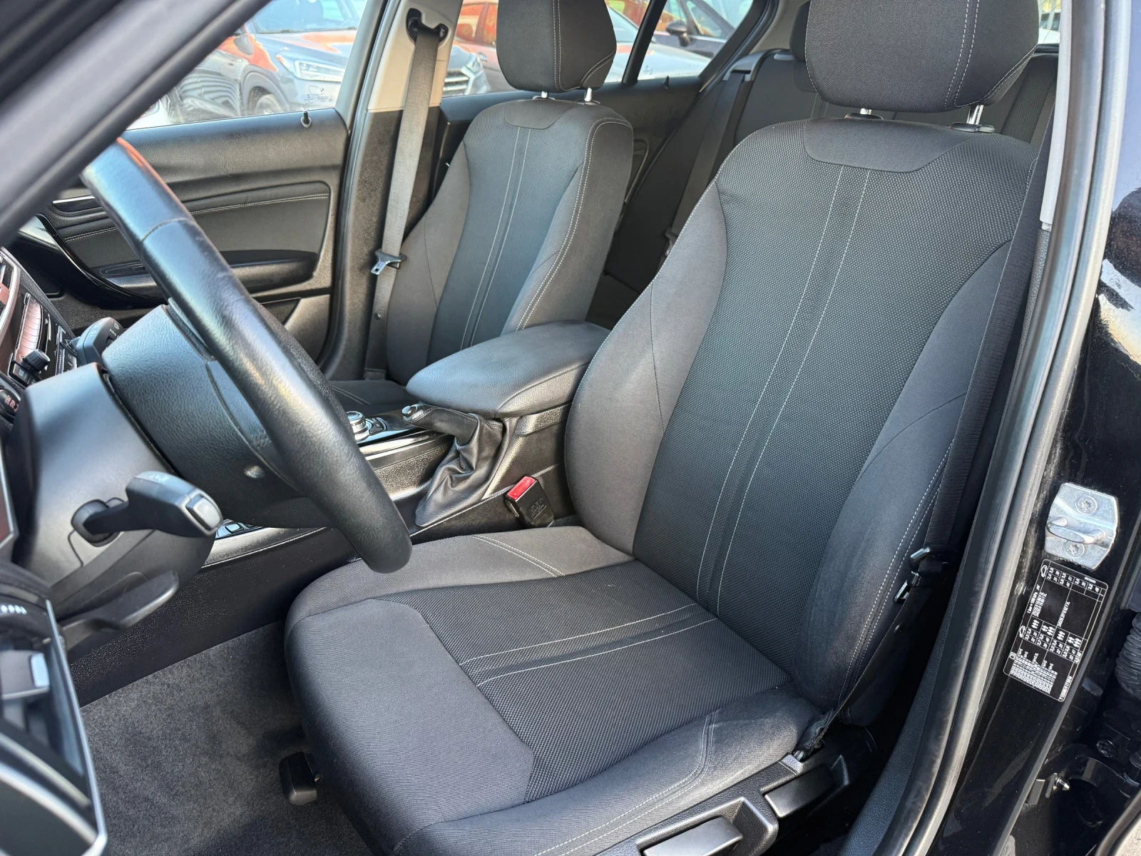 BMW 118 Face* led* Navi* B47* New, снимка 8 - Автомобили и джипове - 53865559