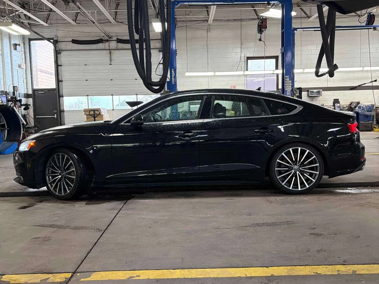 Audi A5 Progressiv/ПАНОРАМА/БЕЗ ИНЦИДЕНТИ, снимка 3 - Автомобили и джипове - 54240908