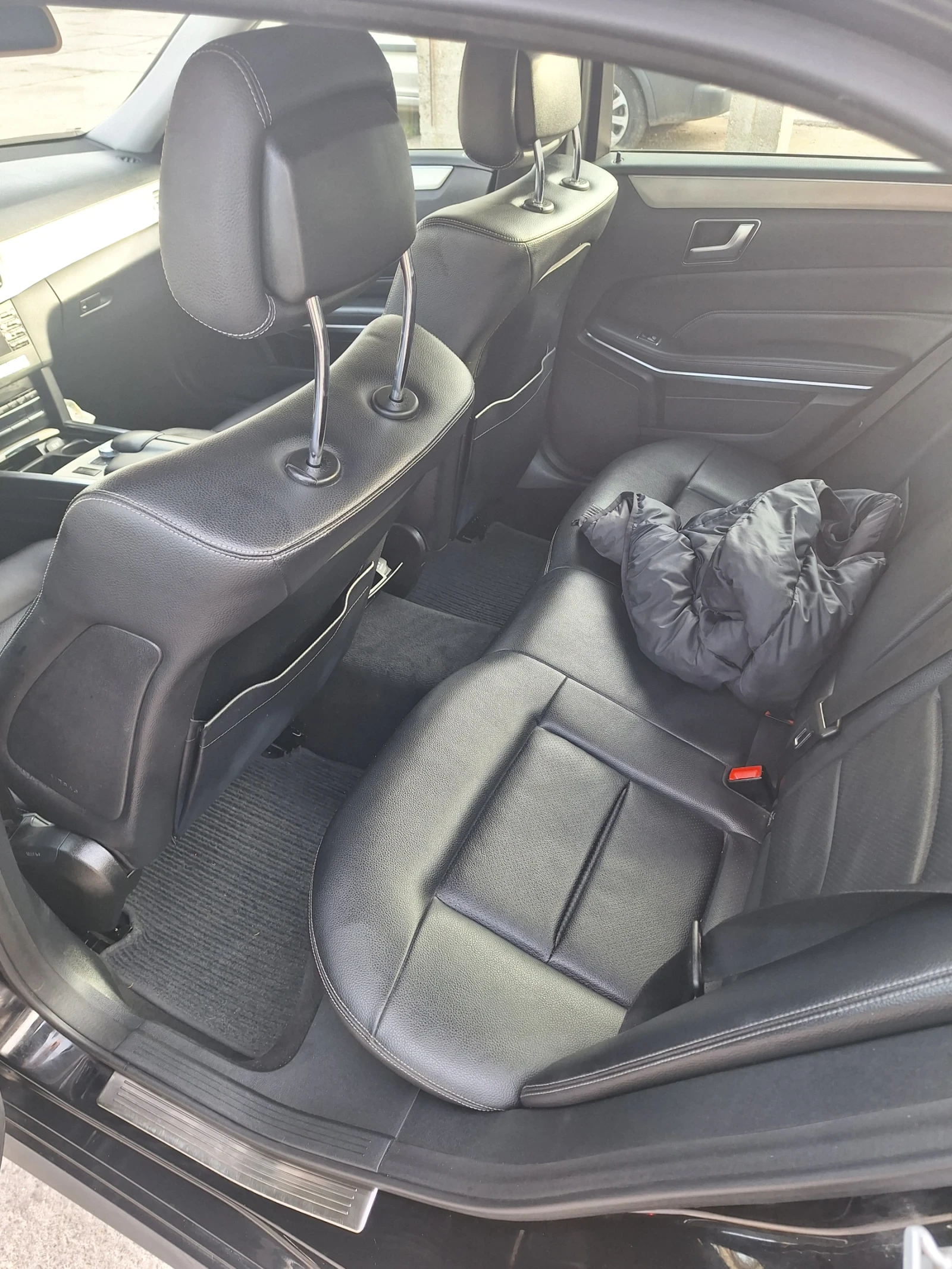 Mercedes-Benz E 250, снимка 10 - Автомобили и джипове - 54657596