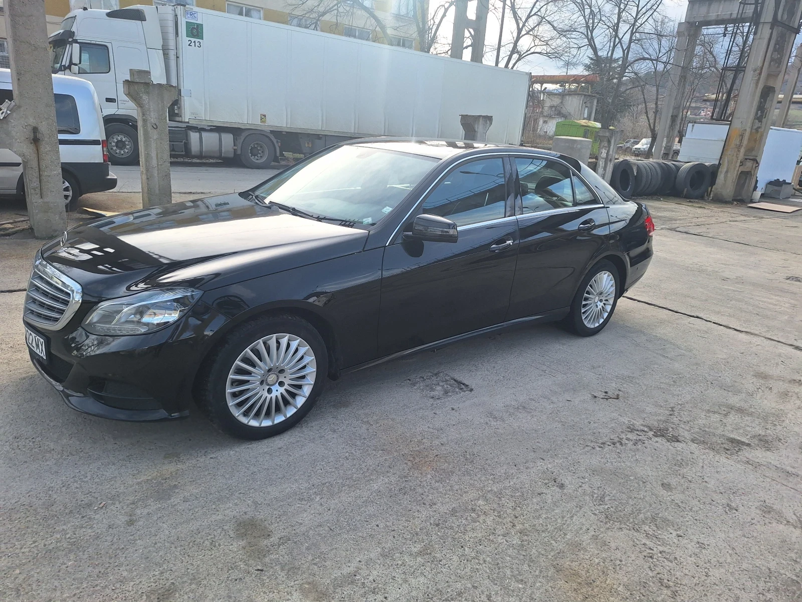 Mercedes-Benz E 250, снимка 2 - Автомобили и джипове - 54657596