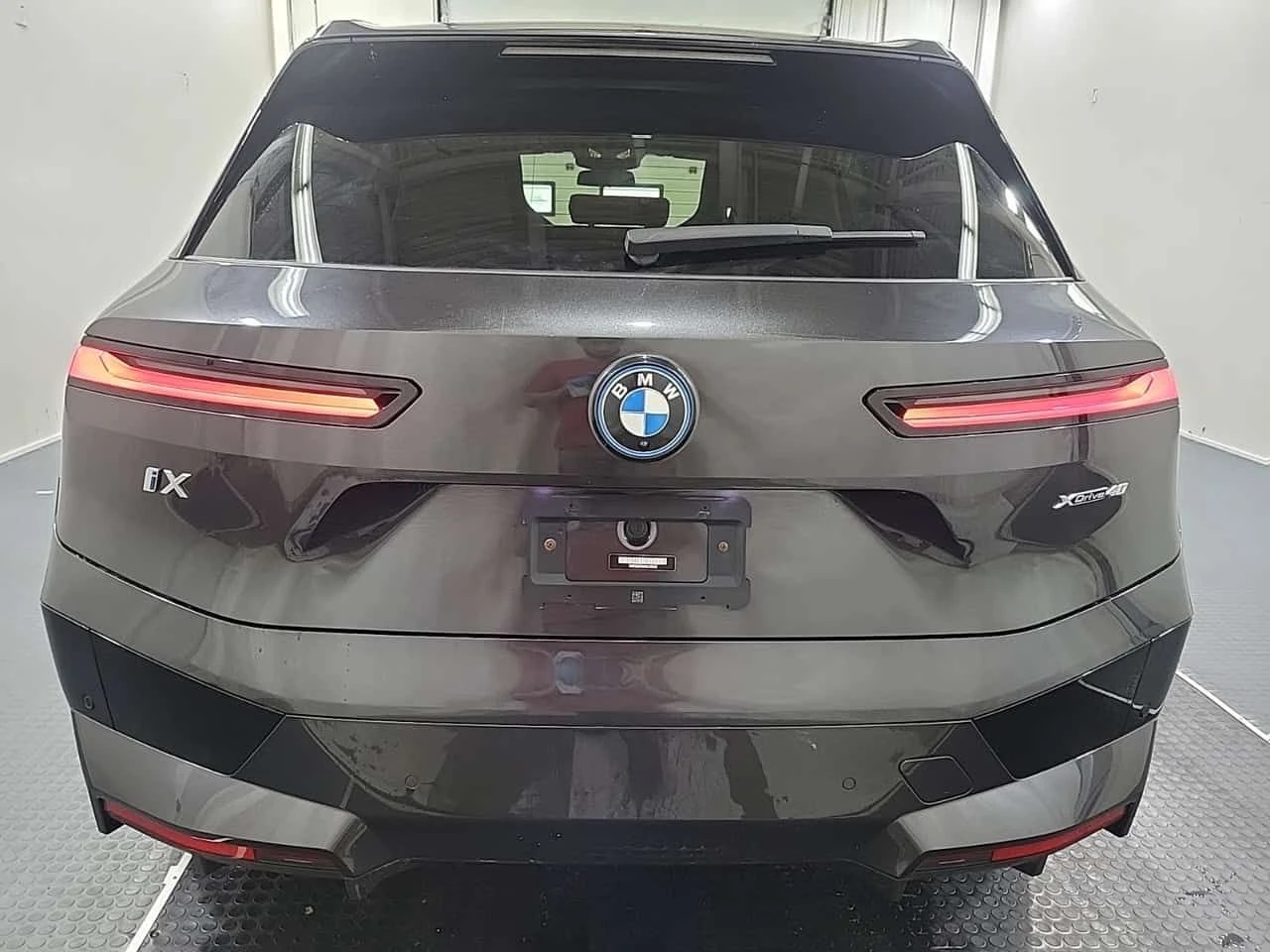 BMW iX XDRIVE40/CARFAX/ФИНАНСИРАНЕ, снимка 17 - Автомобили и джипове - 54904551