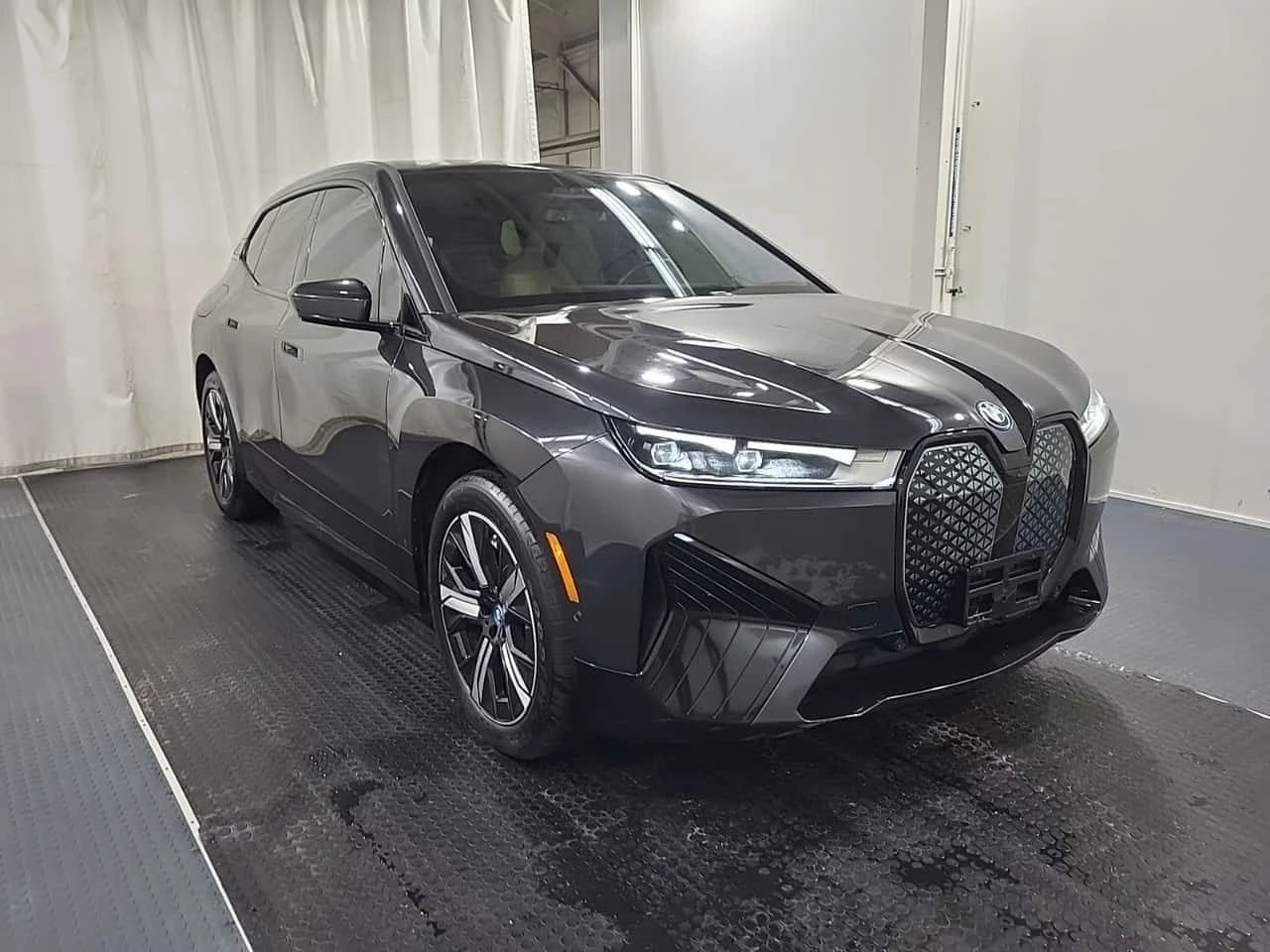BMW iX XDRIVE40/CARFAX/ФИНАНСИРАНЕ, снимка 2 - Автомобили и джипове - 54904551