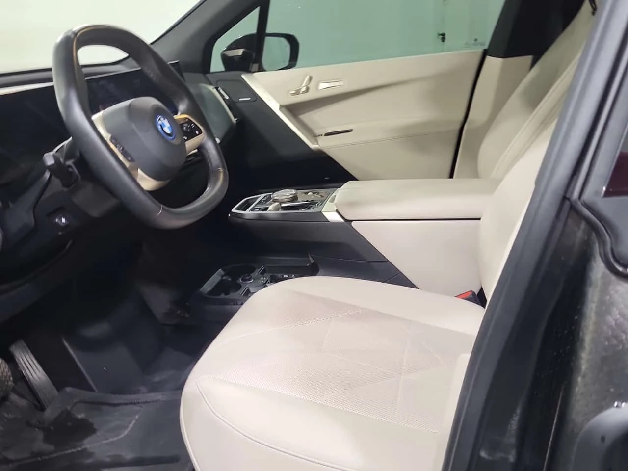 BMW iX XDRIVE40/CARFAX/ФИНАНСИРАНЕ, снимка 5 - Автомобили и джипове - 54904551