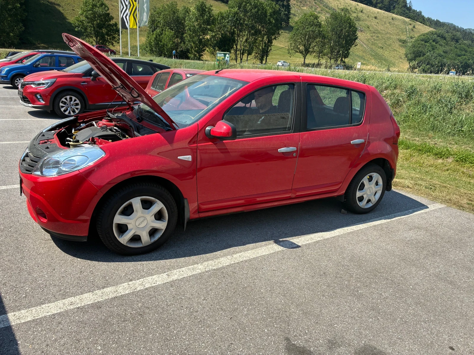 Dacia Sandero 1.2i 16v , снимка 17 - Автомобили и джипове - 55149240