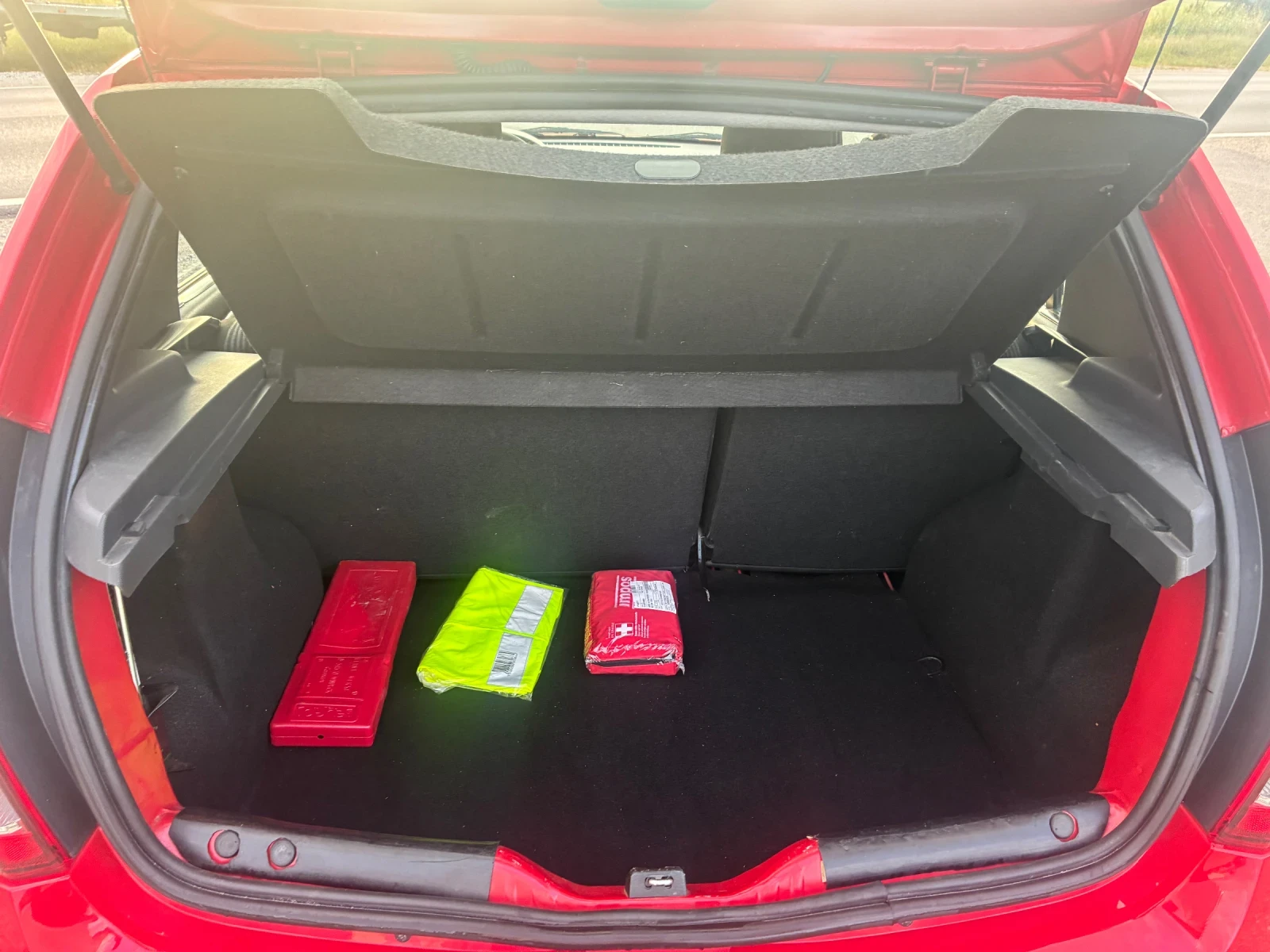 Dacia Sandero 1.2i 16v , снимка 14 - Автомобили и джипове - 55149240