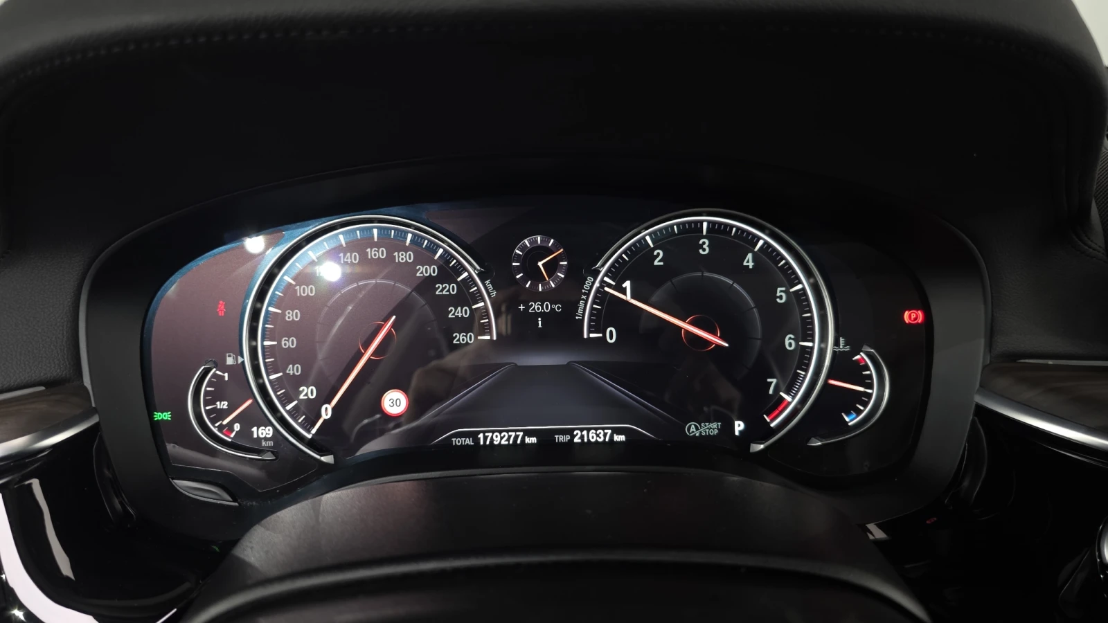 BMW 530 ЕЛ. БАГАЖНИК* BLIND SPOT* HUD* ЛЮК* КРАЙНА ЦЕНА, снимка 8 - Автомобили и джипове - 55435480