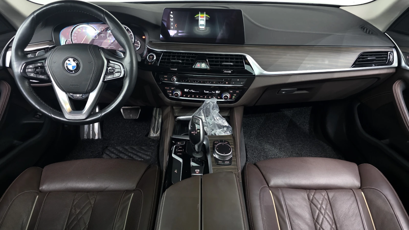 BMW 530 ЕЛ. БАГАЖНИК* BLIND SPOT* HUD* ЛЮК* КРАЙНА ЦЕНА, снимка 7 - Автомобили и джипове - 55435480