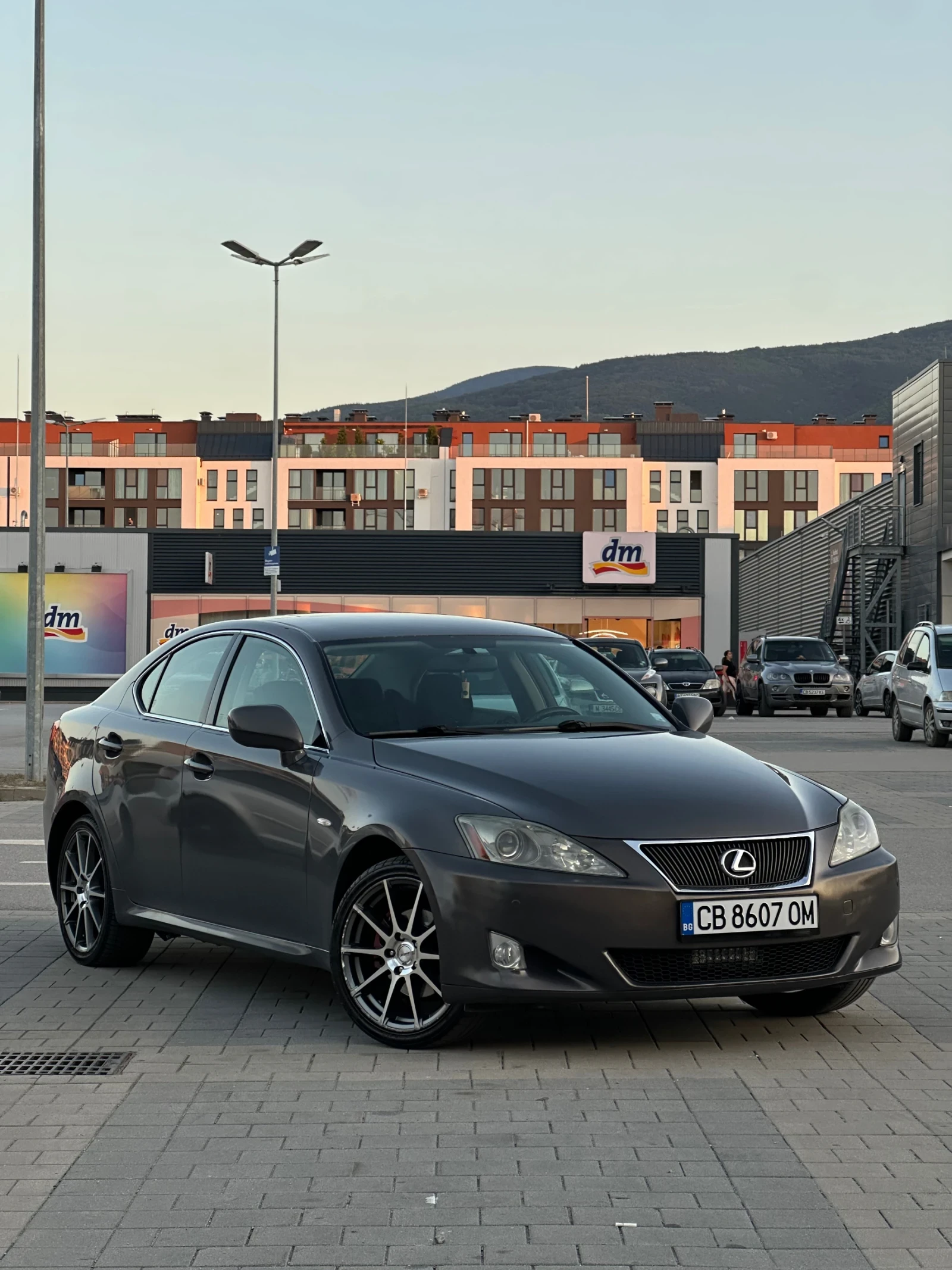 Lexus IS 220d | Mobile.bg � ����������� 1