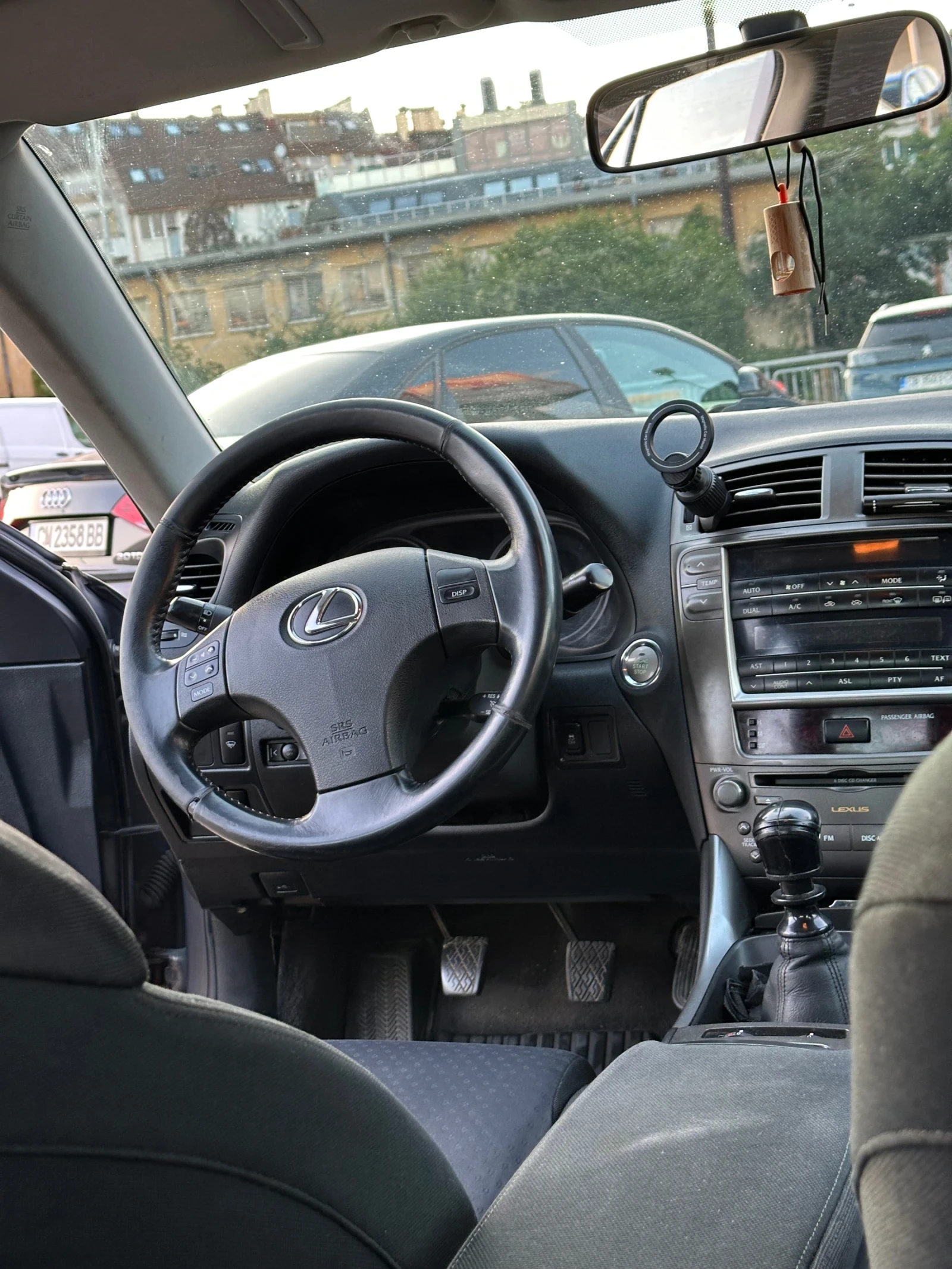 Lexus IS 220d | Mobile.bg � ����������� 5