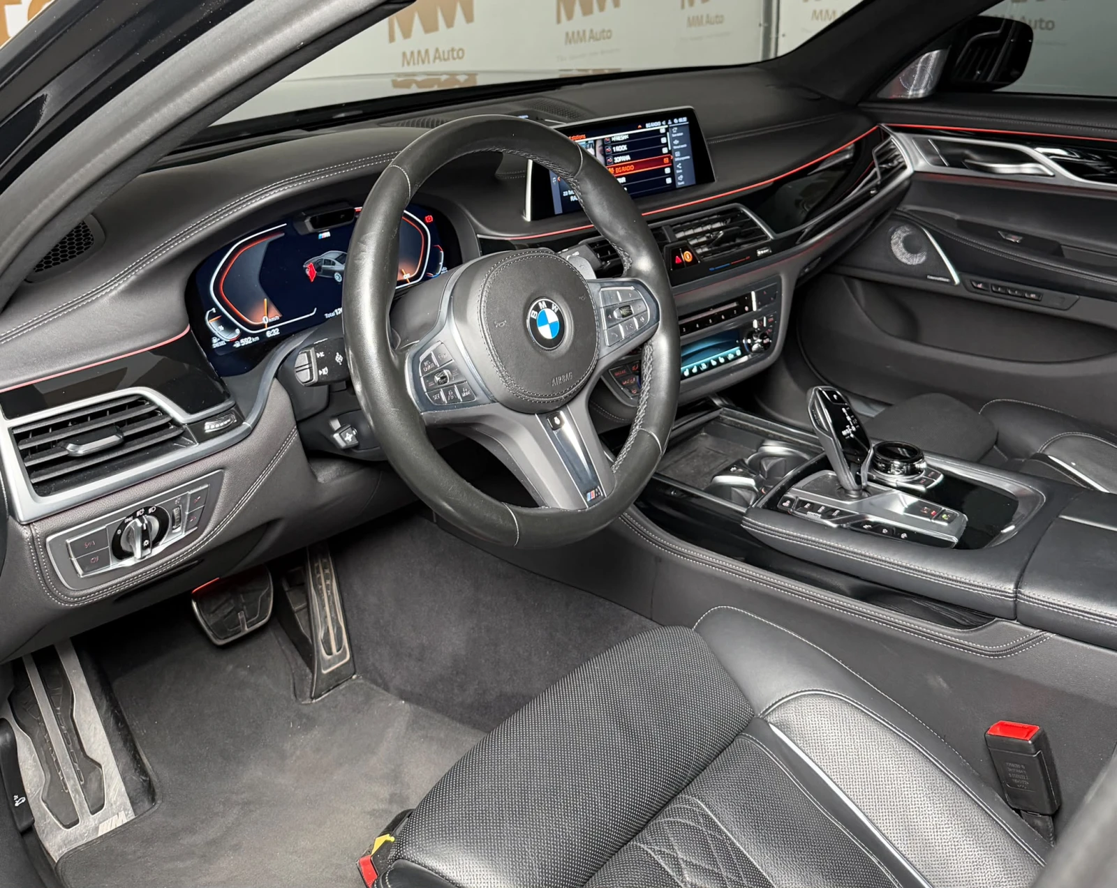 BMW 740 LD* M-Sport* Massage* TV* Bowers* HuD* FULL, снимка 7 - Автомобили и джипове - 55465382