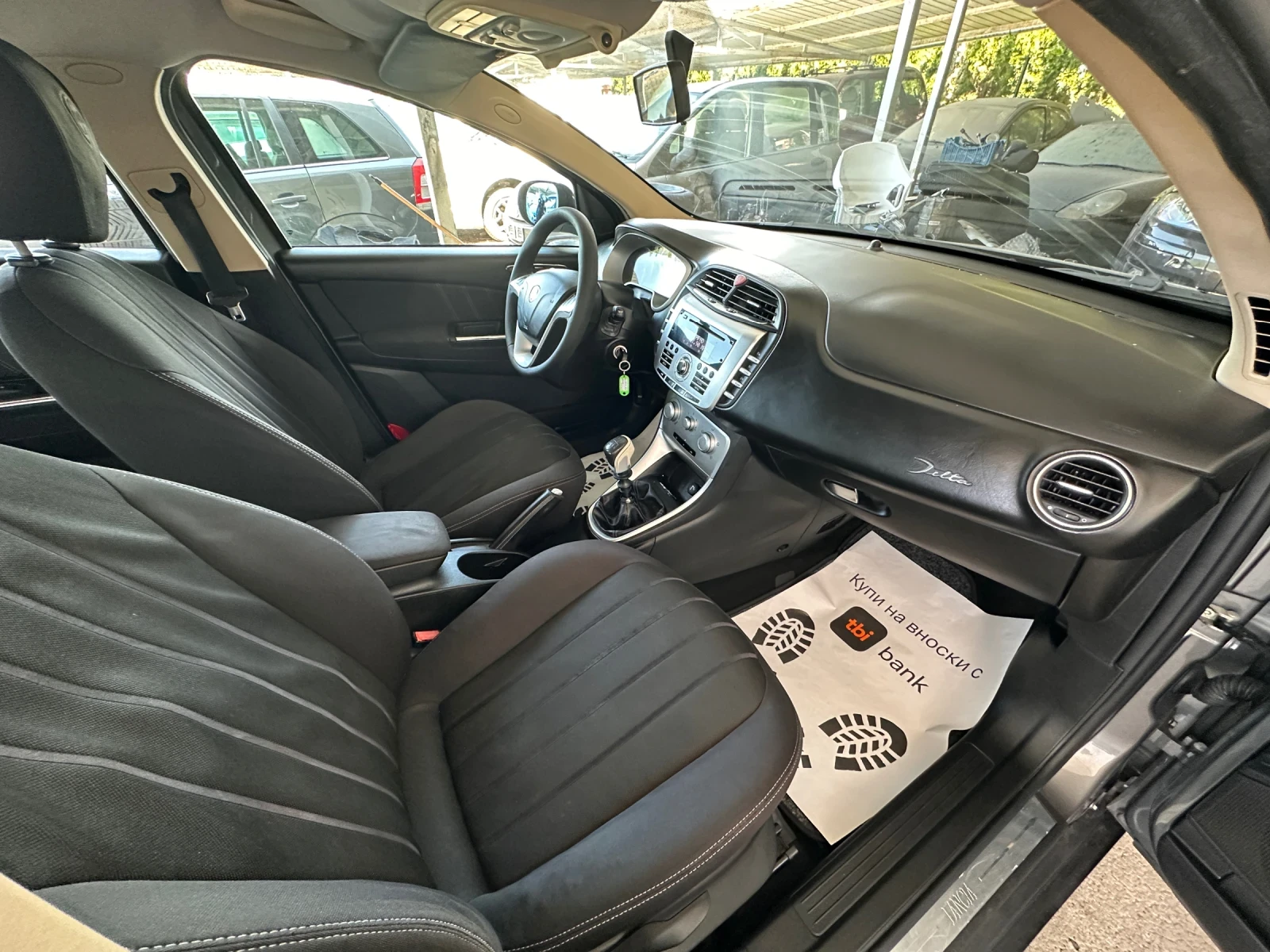 Lancia Delta 1.6M-JET - РЕАЛНИ КИЛОМЕТРИ, снимка 10 - Автомобили и джипове - 55524460