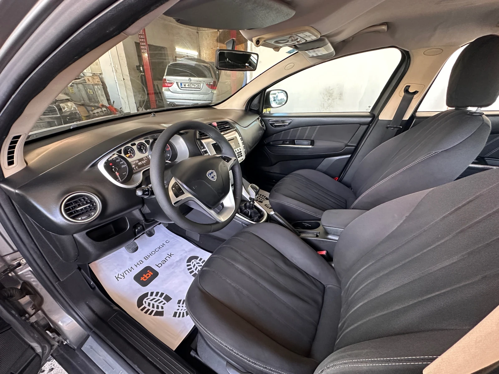 Lancia Delta 1.6M-JET - РЕАЛНИ КИЛОМЕТРИ, снимка 9 - Автомобили и джипове - 55524460