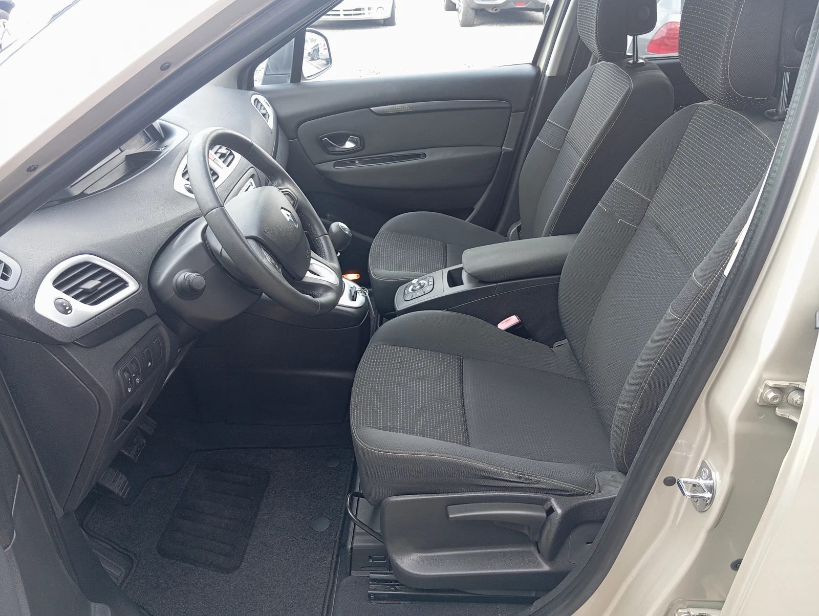 Renault Scenic Xmod 1.9dci, снимка 7 - Автомобили и джипове - 55531433