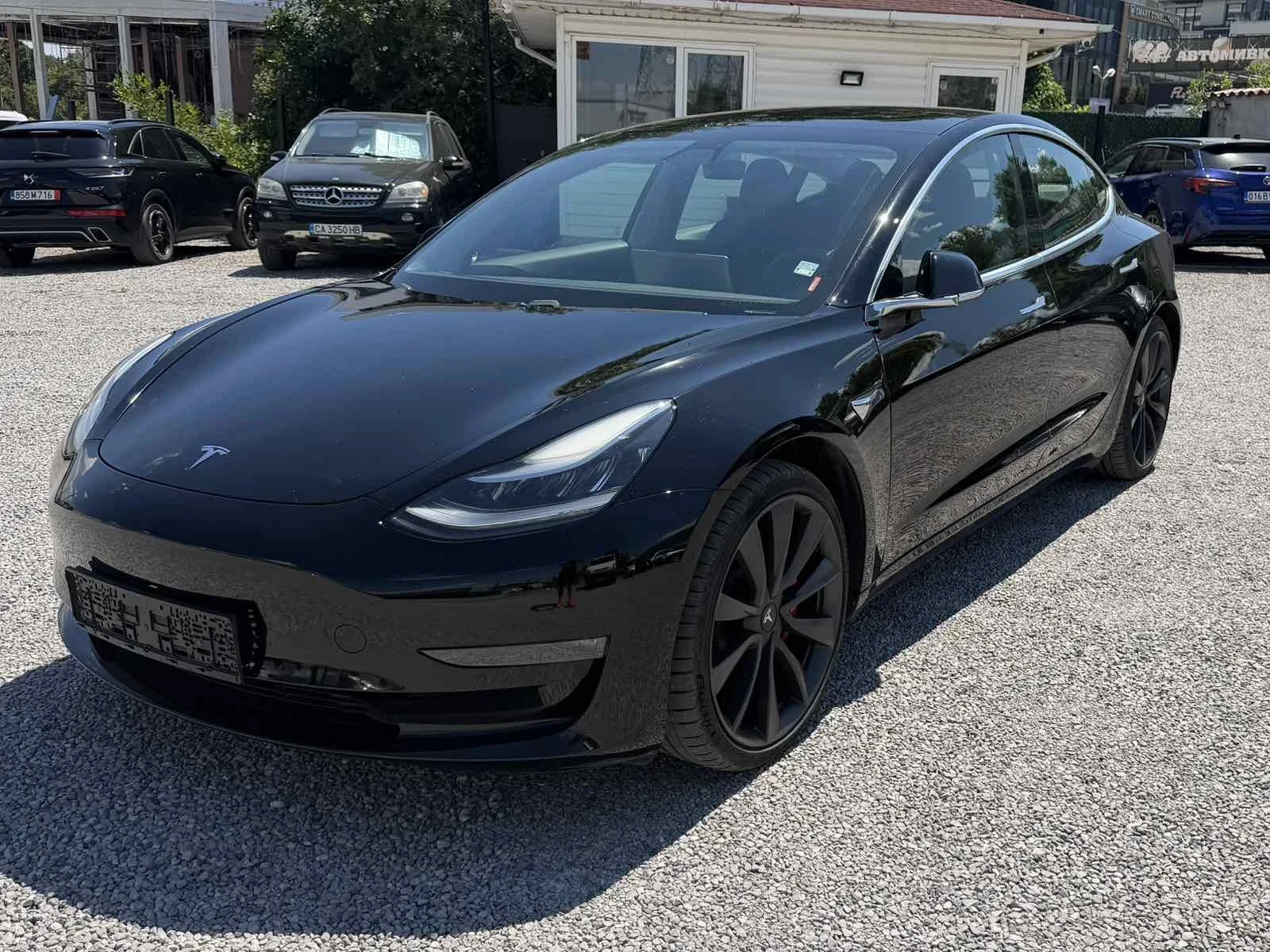 Tesla Model 3 PERFORMANCE DUEL MOTOR