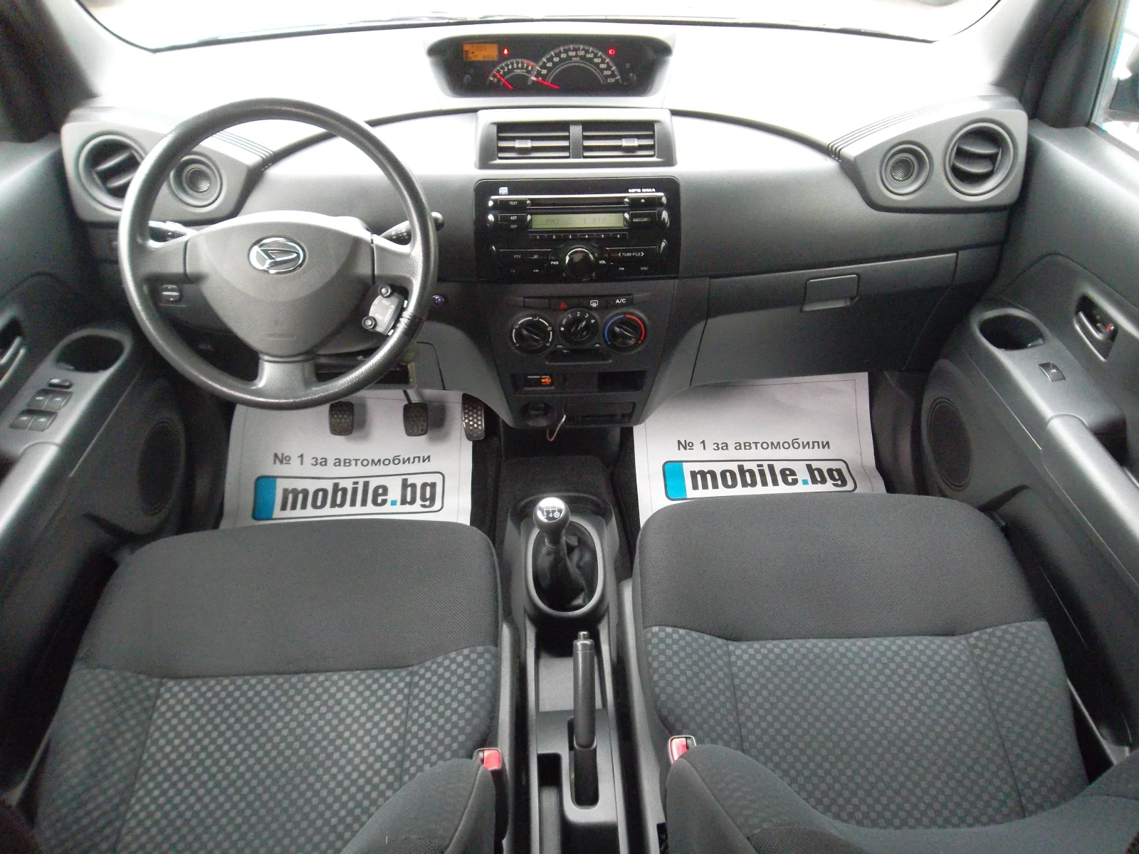 Daihatsu Materia 1.5 / 4x4 / Внос от Швейцария, снимка 10 - Автомобили и джипове - 55690608