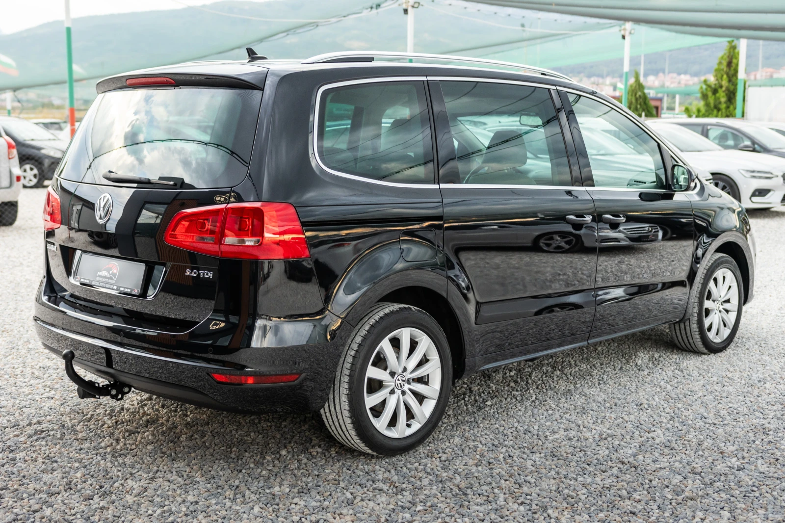 VW Sharan 2.0TDI::HIGHLINE::DSG6::7местен, снимка 6 - Автомобили и джипове - 55806670