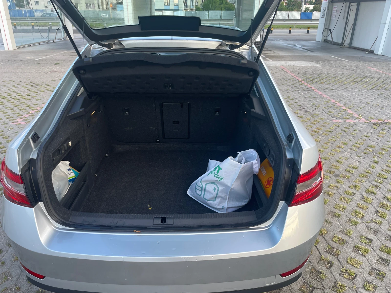 Skoda Superb, снимка 9 - Автомобили и джипове - 56246938