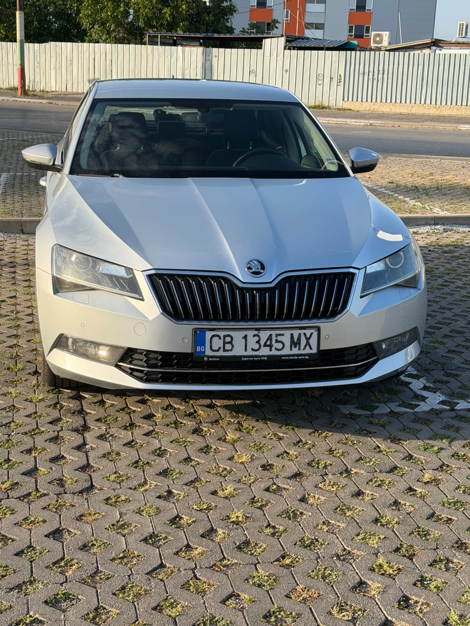 Skoda Superb, снимка 3 - Автомобили и джипове - 56246938