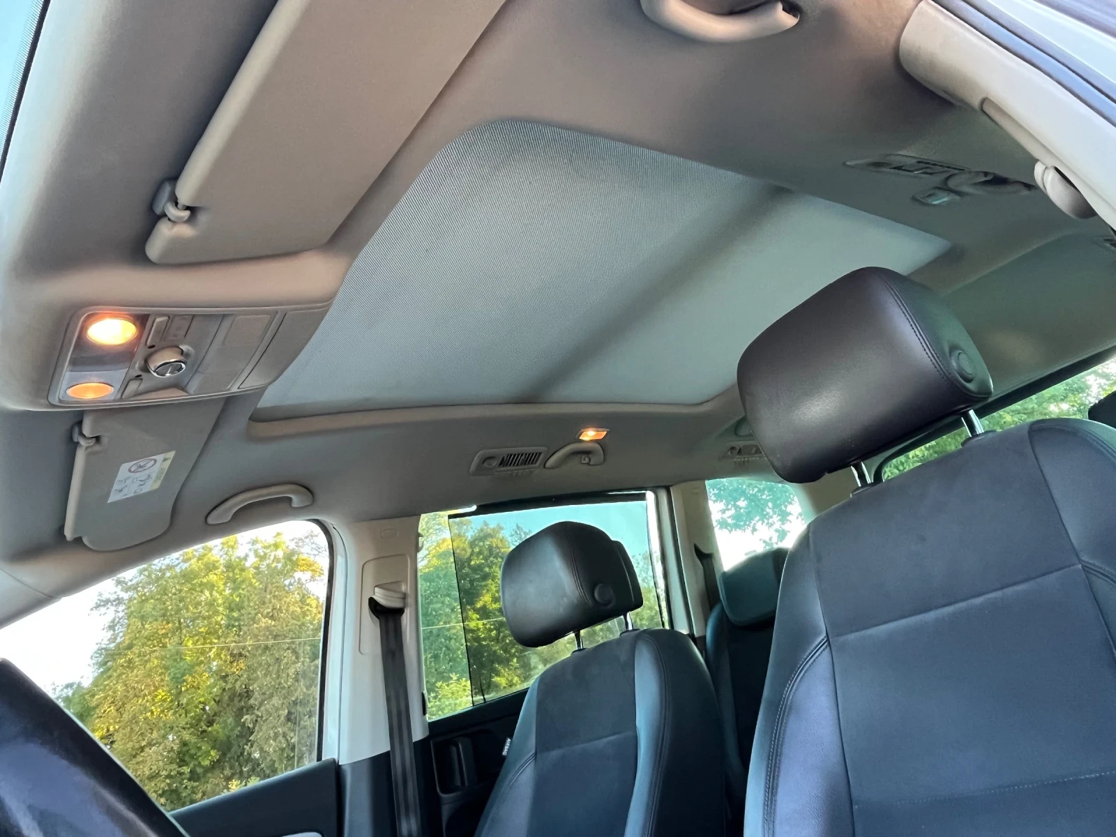 VW Sharan 2.0 TDI, снимка 14 - Автомобили и джипове - 56365030