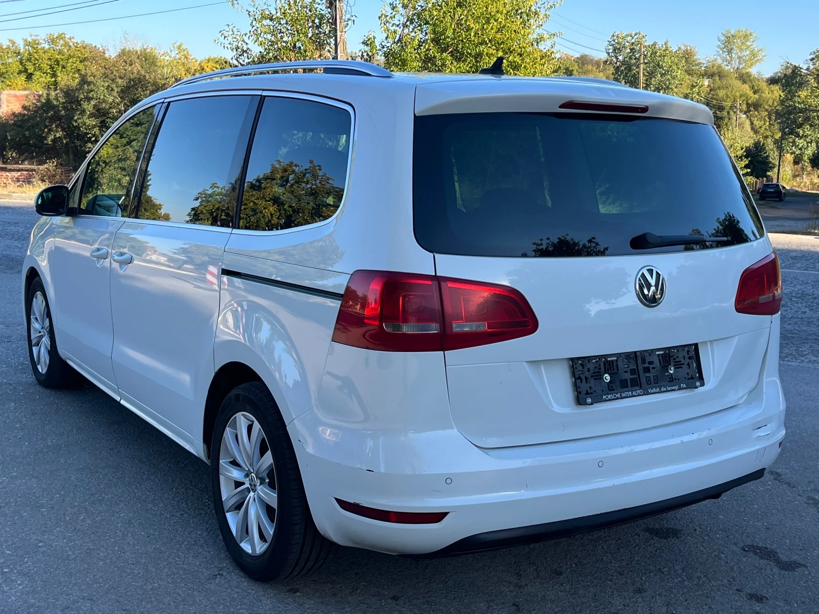 VW Sharan 2.0 TDI, снимка 4 - Автомобили и джипове - 56365030