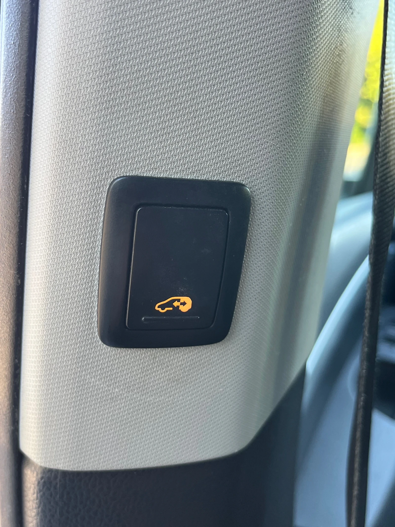 VW Sharan 2.0 TDI, снимка 13 - Автомобили и джипове - 56365030