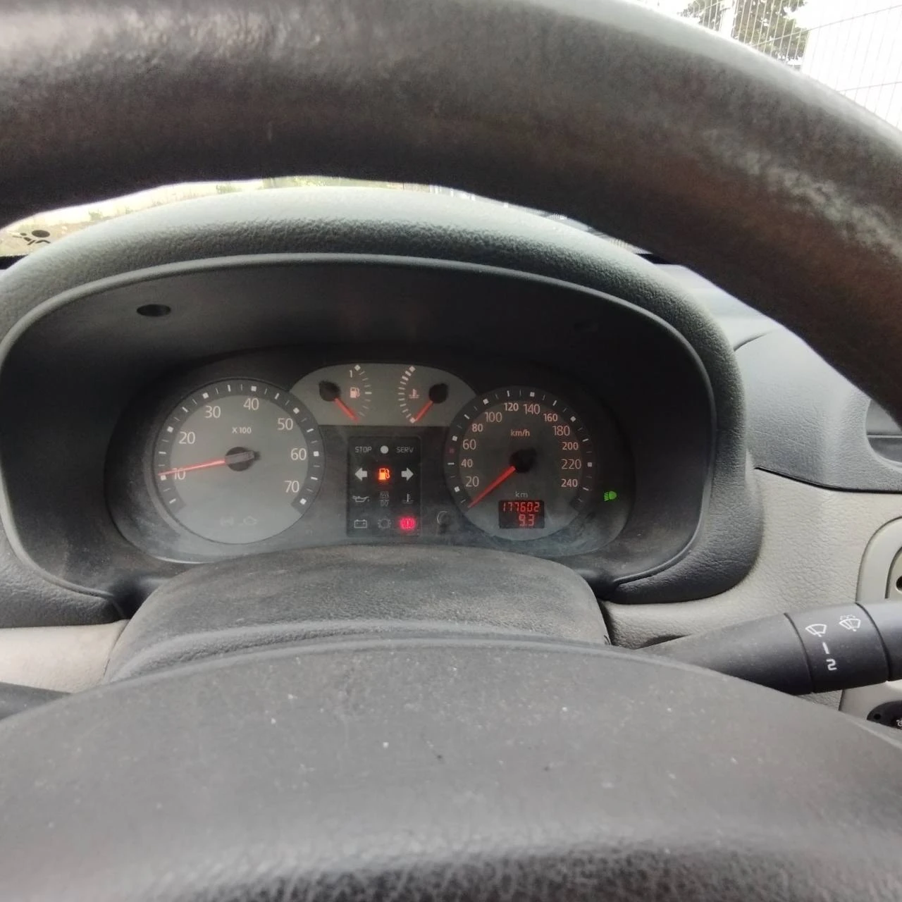 Renault Symbol, снимка 7 - Автомобили и джипове - 56438047