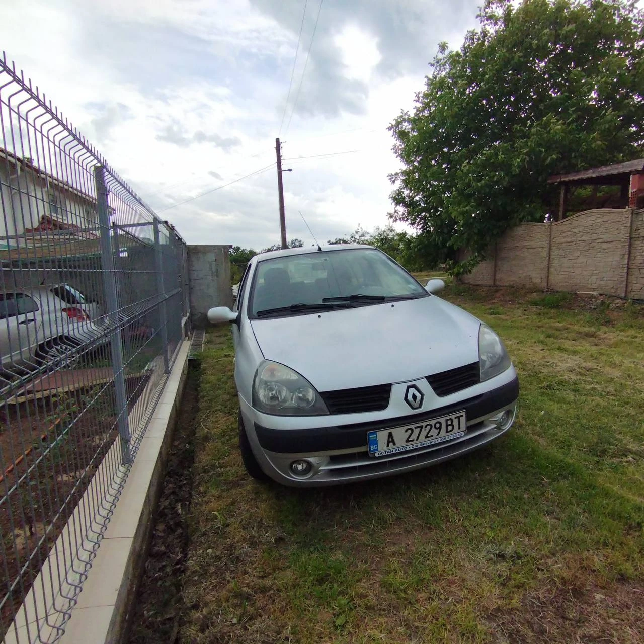 Renault Symbol, снимка 5 - Автомобили и джипове - 56438047