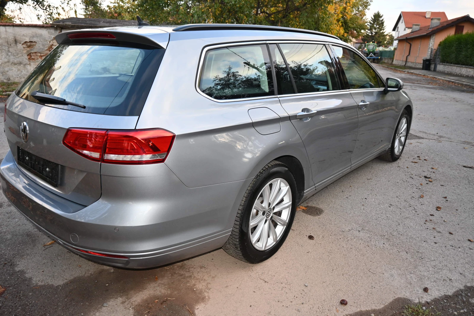 VW Passat ОТЛИЧЕН, снимка 6 - Автомобили и джипове - 56510134
