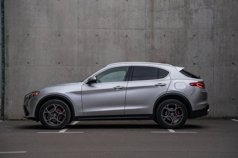 Alfa Romeo Stelvio, снимка 3 - Автомобили и джипове - 52611992