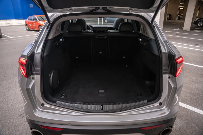 Alfa Romeo Stelvio, снимка 7 - Автомобили и джипове - 52611992